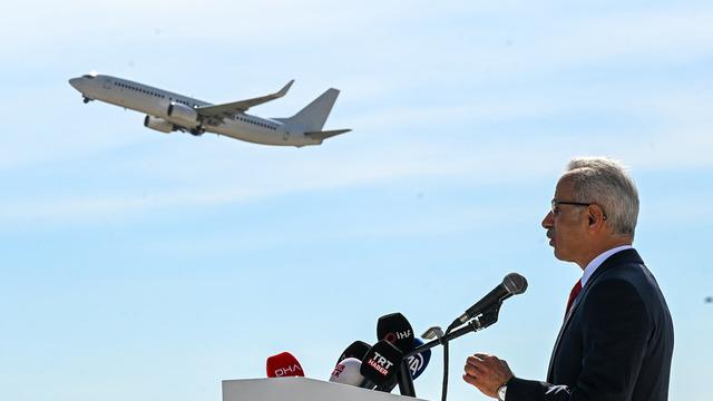 Bakan Uraloğlu havalimanındaki pist uzunluğunu açıkladı! Ankara- Çorum detayı