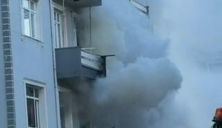 4 katlı binada &ccedil;ıkan yangında yatalak hasta ile kedisi &ouml;ld&uuml;