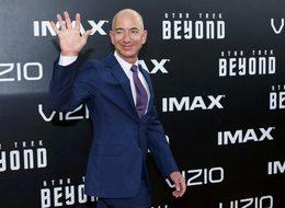 Amazon'un patronu Bezos dünyanın en zengin üçüncü kişisi oldu