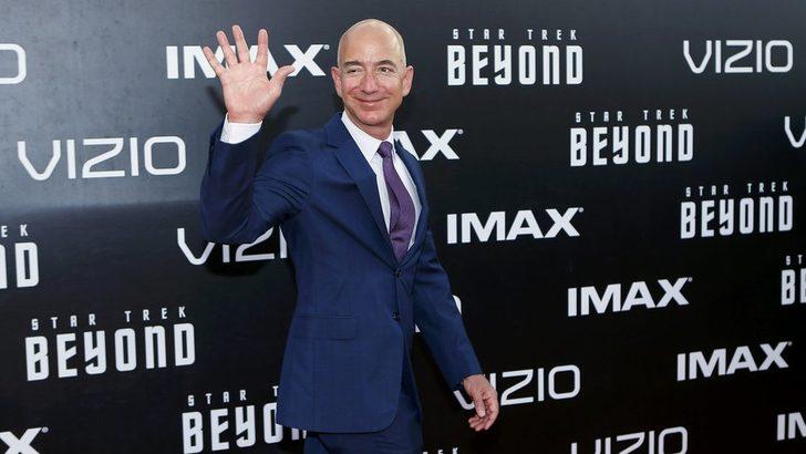 Amazon'un patronu Bezos dünyanın en zengin üçüncü kişisi oldu