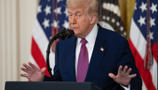 Trump: Gr&ouml;nland konusunda NATO ile g&ouml;r&uuml;ş&uuml;yoruz