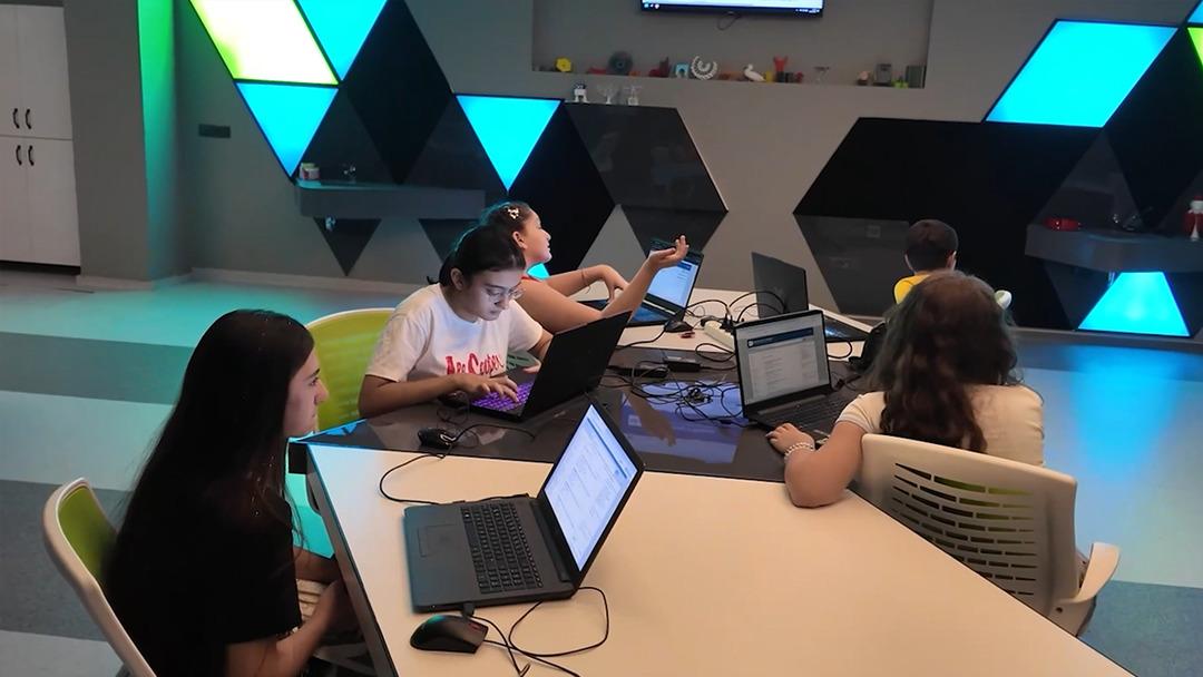 Bakan Kacır ara tatile giren &ouml;ğrencileri TUBİTAK Bilim Merkezlerine davet etti 3