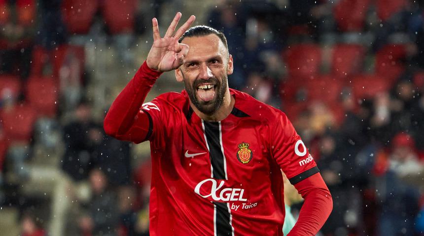 Fenerbah&ccedil;e'nin g&ouml;zdesi Vedat Muriqi İspanya'yı salladı! Bilbao'ya patladı, transfer ateşini yaktı!