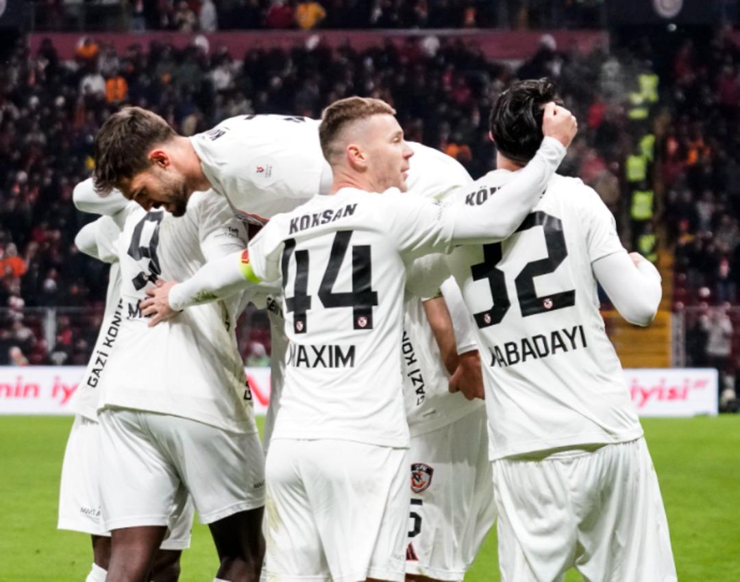 (&Ouml;zet) Galatasaray - Gaziantep FK Ma&ccedil;ı &Ouml;zeti ve T&uuml;m &Ouml;nemli Anları 4