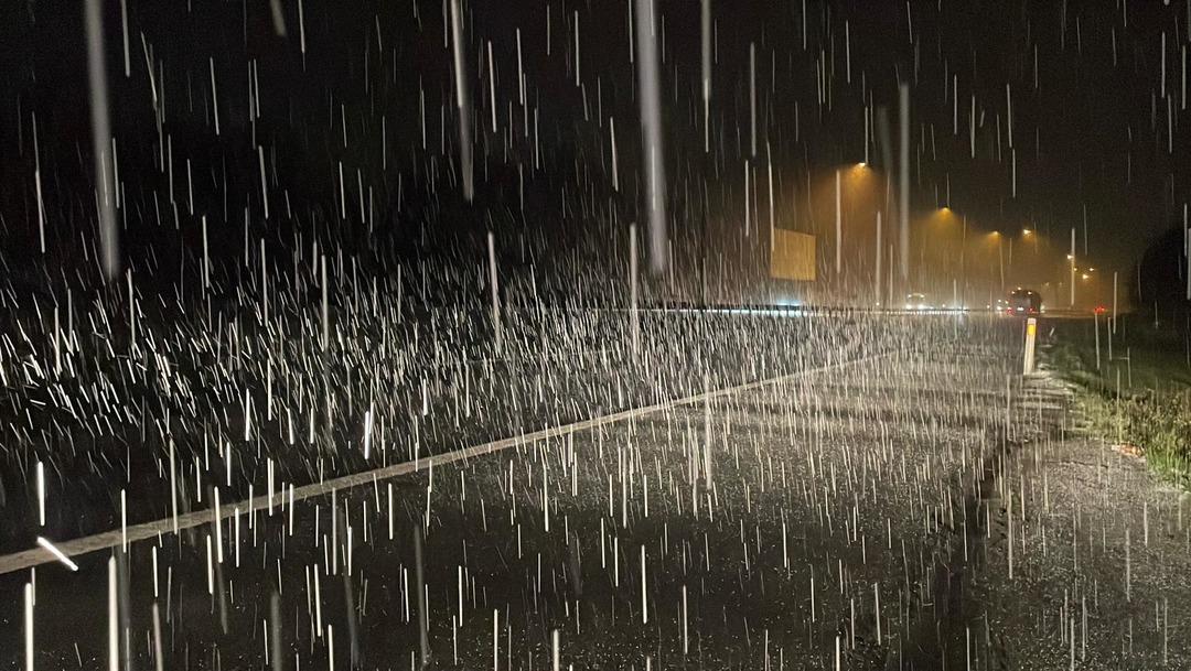 İstanbul beyaza b&uuml;r&uuml;nd&uuml;! İşte kar manzaraları 5