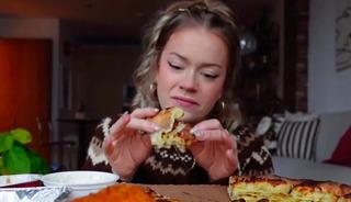 Mukbang yaparken a&ccedil;ıkladı: TikTok fenomeninden &uuml;z&uuml;c&uuml; haber!