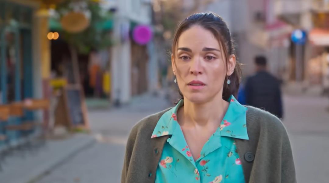 Emine Meyrem kimdir? Ayrılık da Sevdaya Dahil&rsquo;in Afife&rsquo;si ka&ccedil; yaşında, nereli? 2