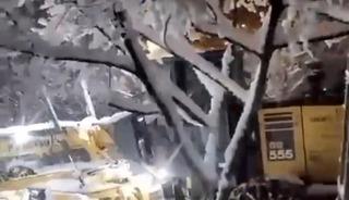 Kar esareti: Ulaşım durdu, 87 k&ouml;yde elektrik yok