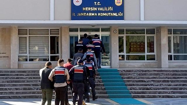 Mersin’de aranan 42 şahıs yakalandı