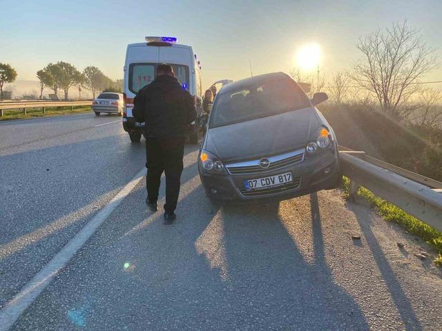 Kaza sonrası bariyerlerde asılı kaldı 9