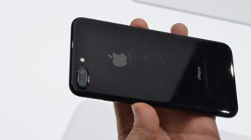 iPhone 7 Türkiye piyasasına girmeden 'kaçağı' geldi