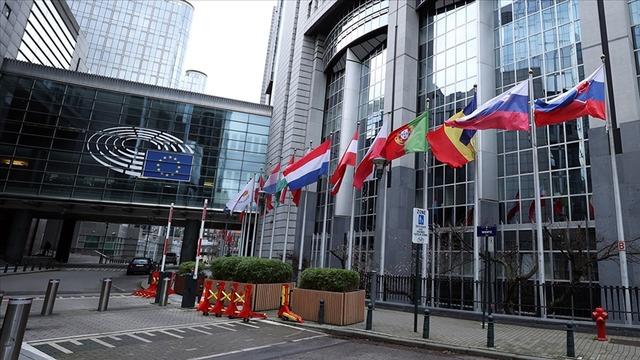Avrupa Parlamentosu yeni tarife kararı sonrası AB-ABD ticaret anlaşmasını onaylamayacak