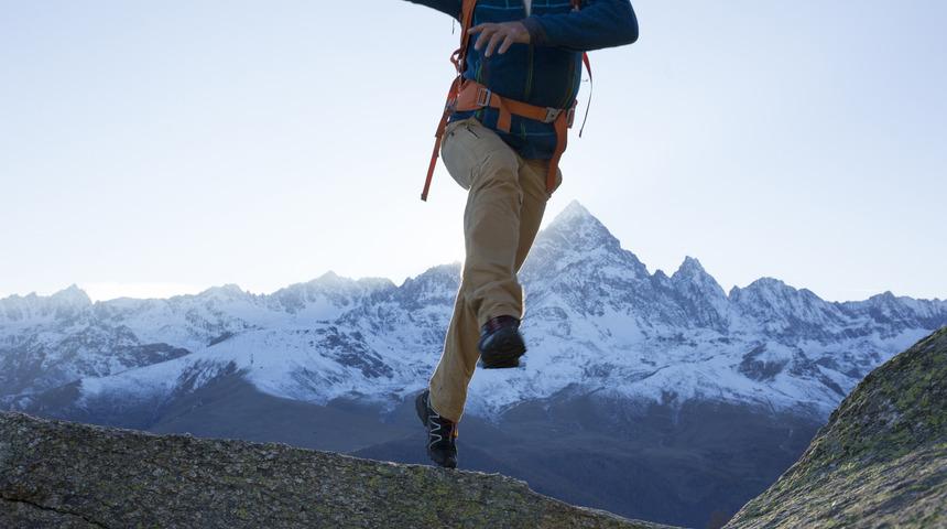 İnsan g&ouml;z&uuml;n&uuml;n g&ouml;remediğini o g&ouml;rd&uuml;: Ekiplerin aylardır aradığı kayıp dağcıyı yapay zeka buldu!