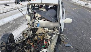 Yozgat'ta &uuml;&ccedil; aracın karıştığı kaza: 1'i ağır 3 yaralı