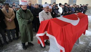 Erzurum'da yangında hayatını kaybedenlerin cenazeleri defnedildi