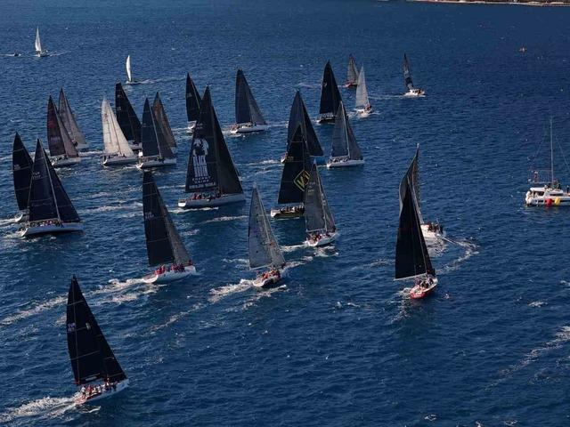 Marmaris K&ouml;rfezi&rsquo;nde yine yelkenler fora oldu