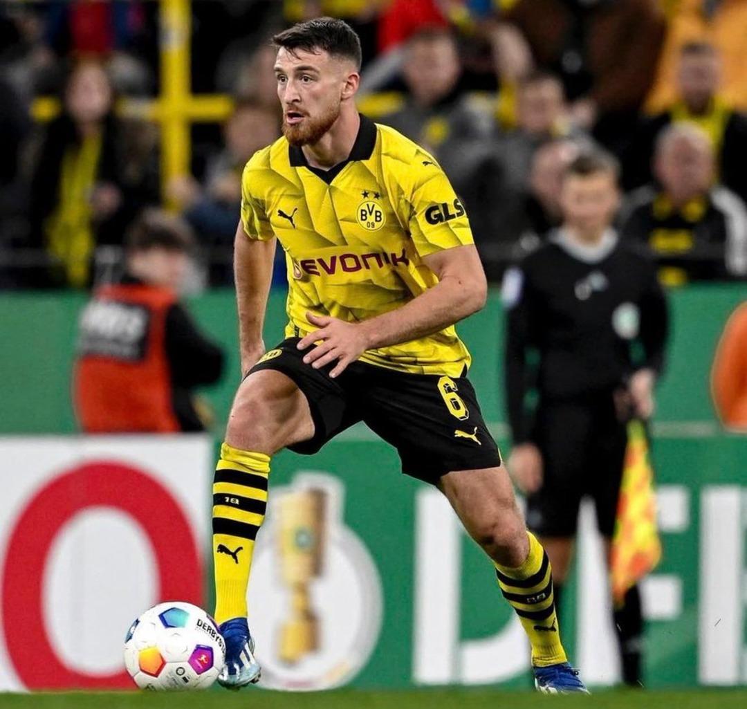 Milli yıldızdan transfer a&ccedil;ıklaması!   Bu konunun burada kapatılması dileğiyle...   2