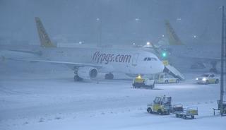 AJet ve Pegasus'tan sefer iptalleri