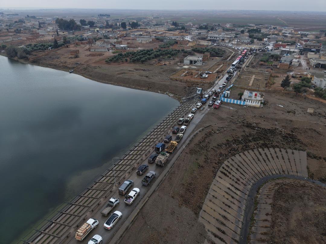 Tabka SDG den kurtarıldı, halk ter&ouml;ristlerin afişlerini par&ccedil;aladı! Suriye ordusundan yeni operasyon 5