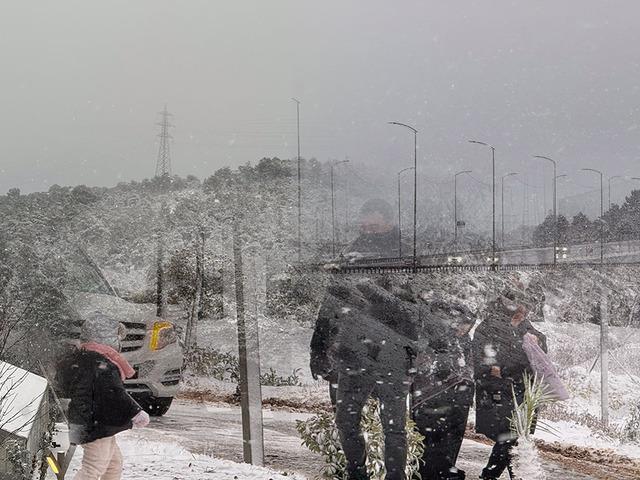 İstanbul'da kar yarın da devam edecek mi? Meteoroloji a&ccedil;ıkladı