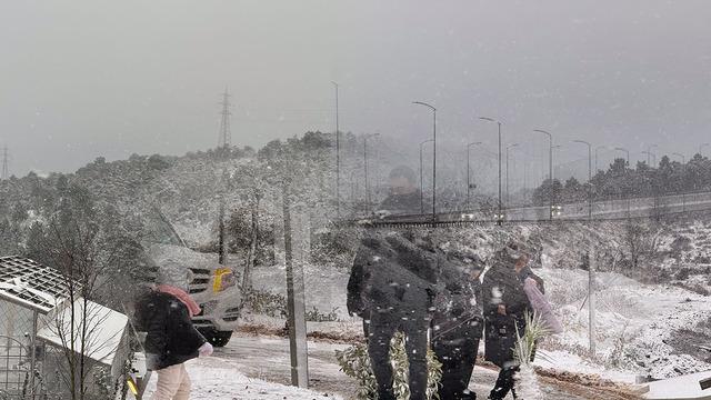İstanbul'da kar yarın da devam edecek mi? Meteoroloji açıkladı