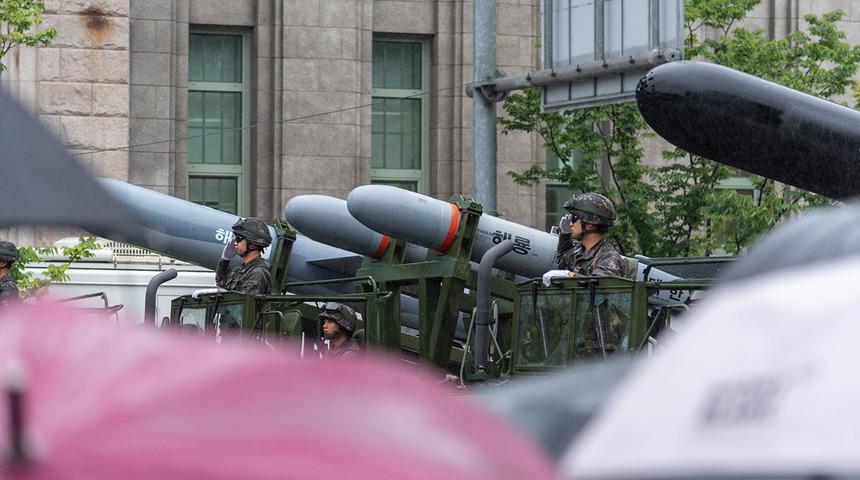 Kuzey Kore'ye karşı harekete ge&ccedil;tiler! Dev f&uuml;zeleri konuşlandırıyorlar