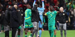 Afrika Kupası finalinde ortalık karıştı! Sahadan &ccedil;ekildiler