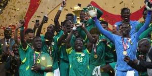 Finalde saha karışmıştı! Afrika Kupası el değiştirdi: Yeni şampiyon a&ccedil;ıklandı