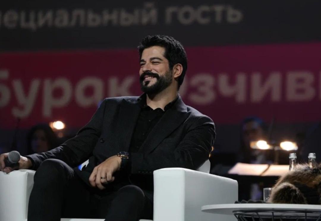 Burak &Ouml;z&ccedil;ivit, Joy Awards&rsquo;ta kara listeye mi alındı? Bu sene katılmadı 2