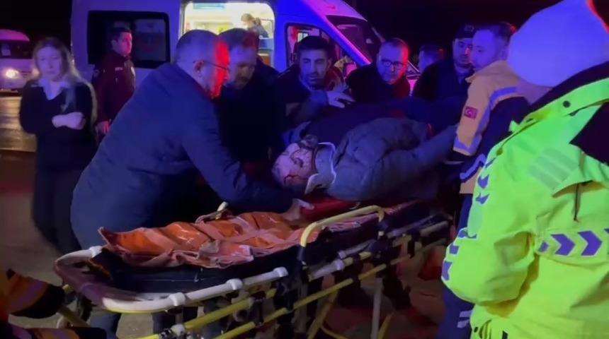 Bursa&rsquo;da trafik kazasında can pazarı: 4 yaralı