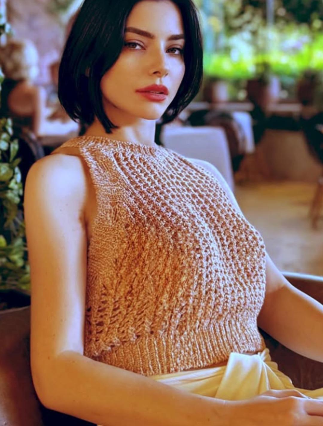 Merve Boluğur dan ilgin&ccedil; s&ouml;zler: "Sabancı değilseniz..." 1