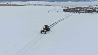 Van’da 283 yerleşim yerinin yolu kapandı