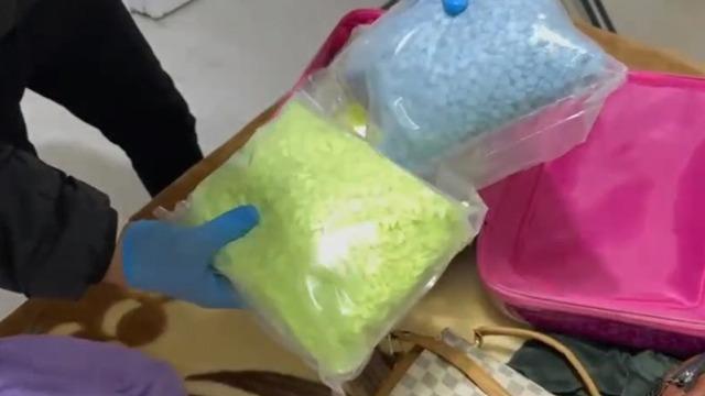 Antalya’da 15 bin uyuşturucu hap ele geçti: 2 şahıs tutuklandı