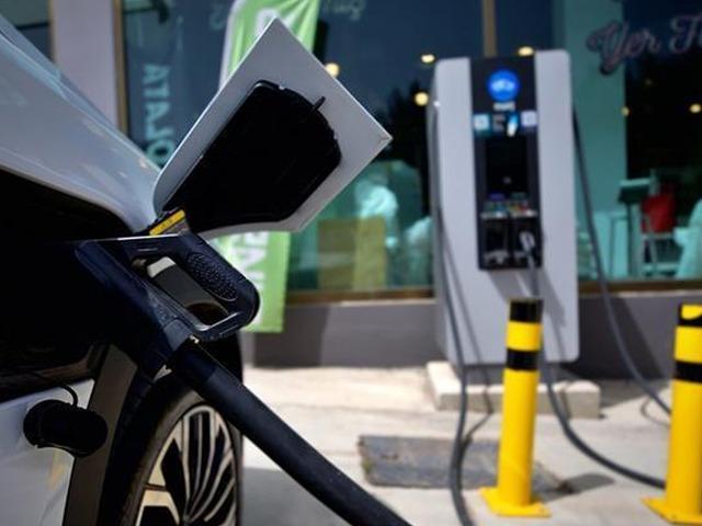 Elektrikli ara&ccedil; şarj soket sayısı aralıkta 38 bini aştı!