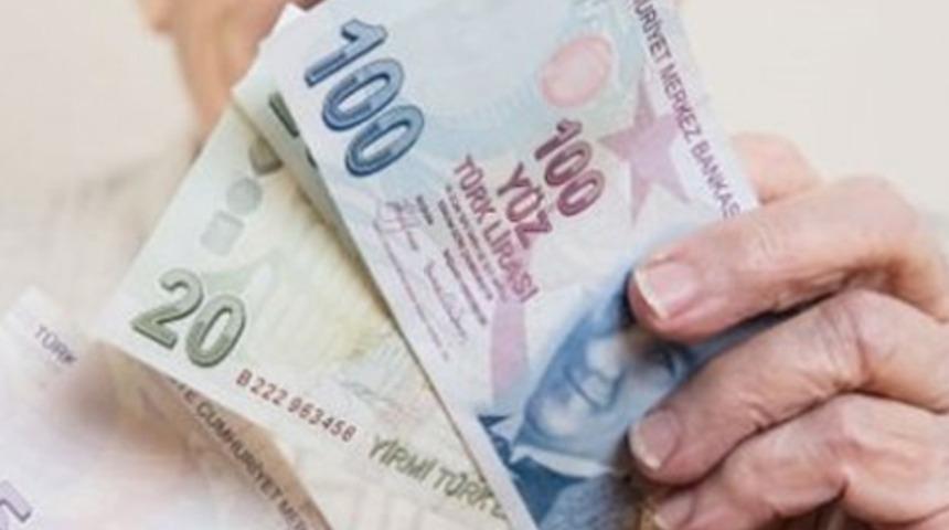 Torba tasarının emeklileri ilgilendiren maddesi kabul edildi