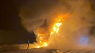 Seyir halindeki tır alev topuna döndü