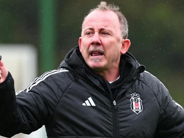 Beşiktaş'a ma&ccedil;a saatler kala k&ouml;t&uuml; haber! Kadrodan &ccedil;ıkarıldı