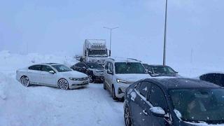 Son dakika: Kar yağışı kazaları beraberinde getirdi