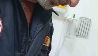 Sıkışan y&uuml;z&uuml;k itfaiye ekiplerince &ccedil;ıkarıldı