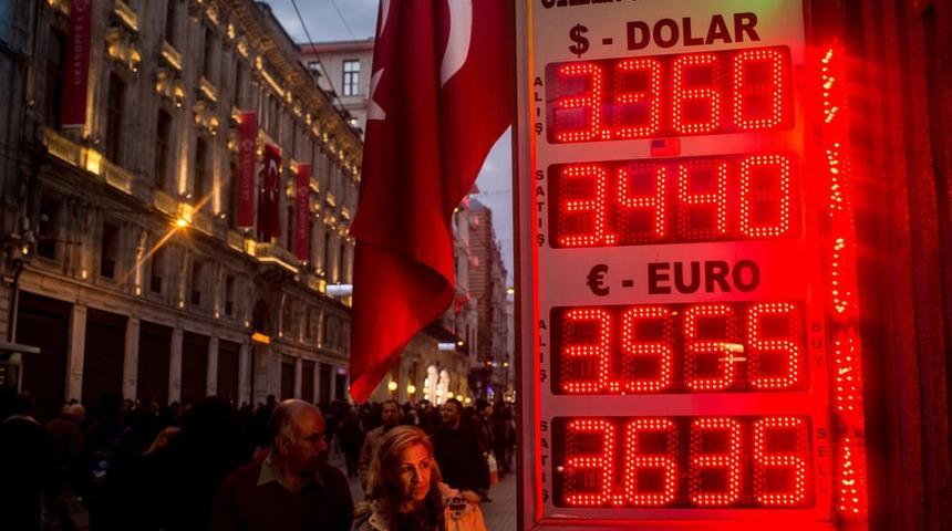 Dolar'daki yükseliş nedeniyle Türkiye'nin kur zararı 216 milyar TL