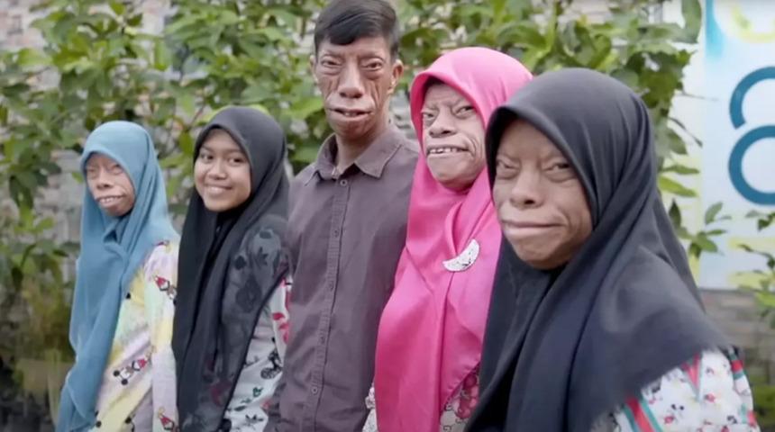 Alışılmışın &ccedil;ok dışında: 'Kertenkele Ailesi'! Sosyal medyada g&uuml;ndem oldular