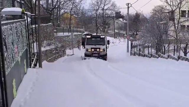 Osmangazi&rsquo;nin y&uuml;ksek kesimlerinde kar n&ouml;beti 2