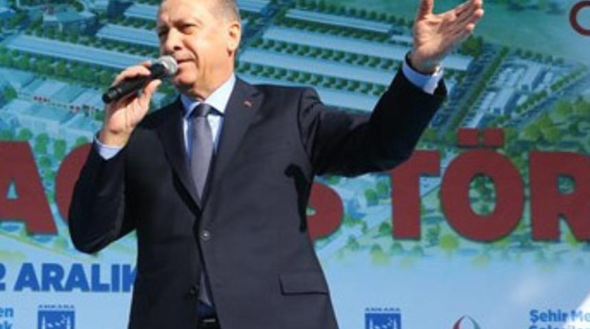 Erdoğan: Dövizi olanlar parasını altına, TL'ye dönüştürsün