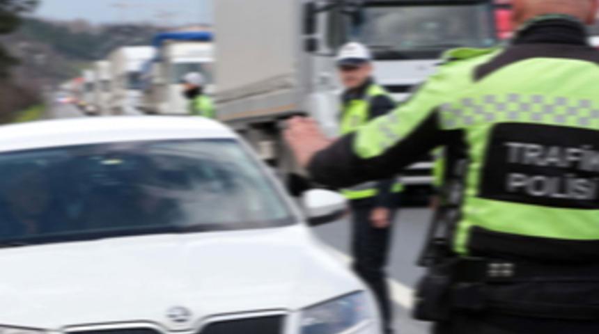 Çakar lambaya 192 TL ceza ve bir süre trafikten men