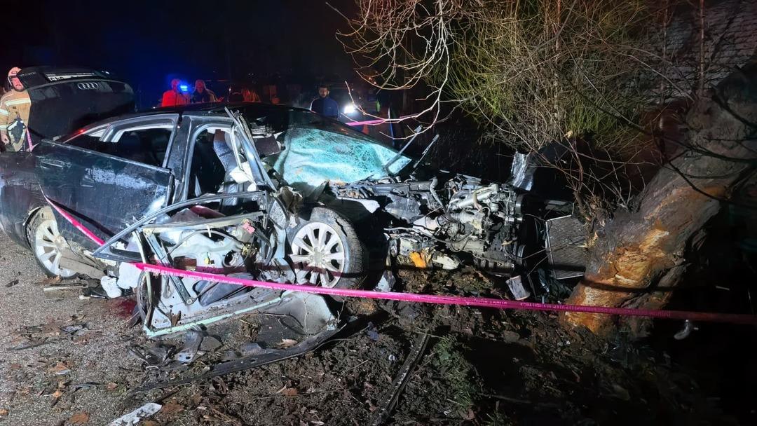 Bursa da feci kaza: 2 gen&ccedil; kız hayatını kaybetti, 2 kişi yaralandı! 5