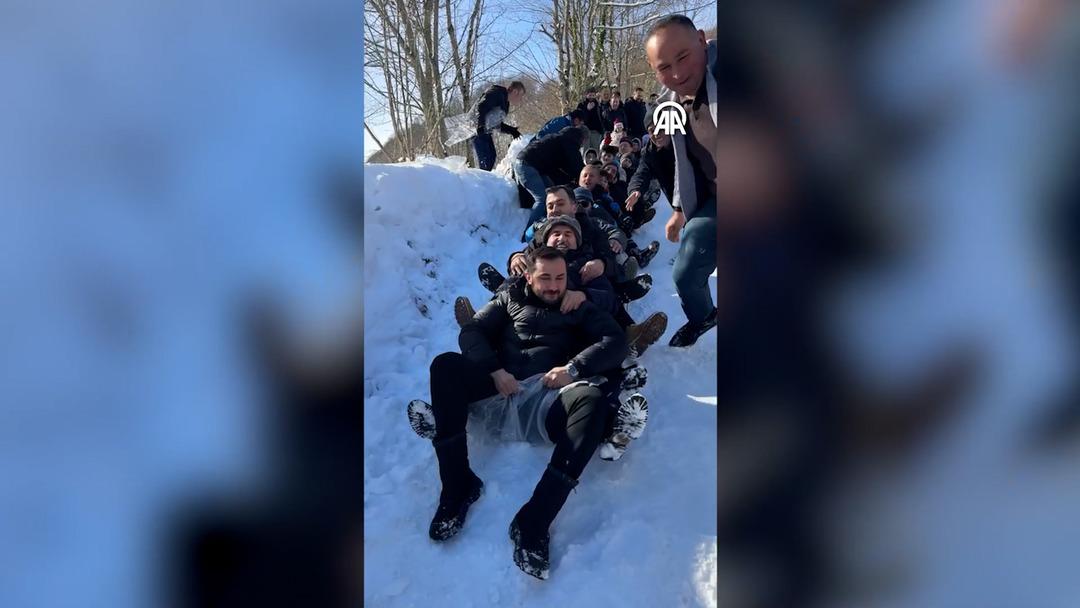 Ordu da 100 kişi karda tek sıra halinde b&ouml;yle kaydı! 2