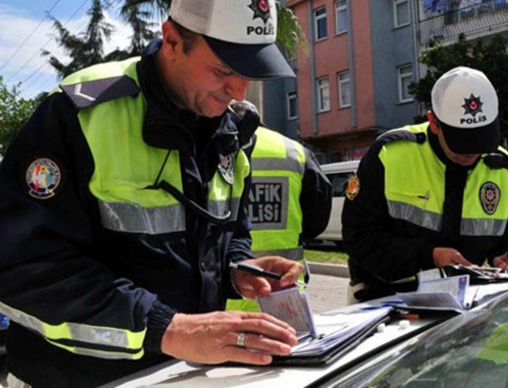 2017'nin trafik cezaları belli oldu G1