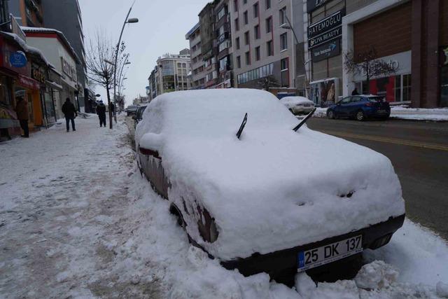 Erzurum&rsquo;da 690 mahallenin yolu ulaşıma kapalı 4