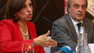 Döviz yerine ekonomi tartışmalıyız