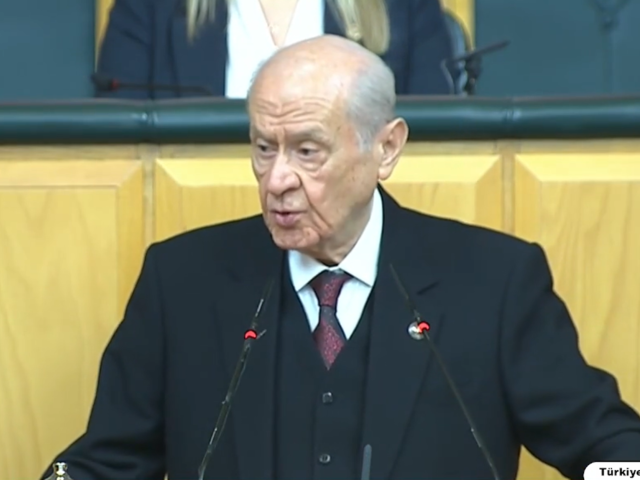 Bah&ccedil;eli'den SDG &ccedil;ıkışı! "K&uuml;rt kardeşlerimiz başka, YPG başkadır" 